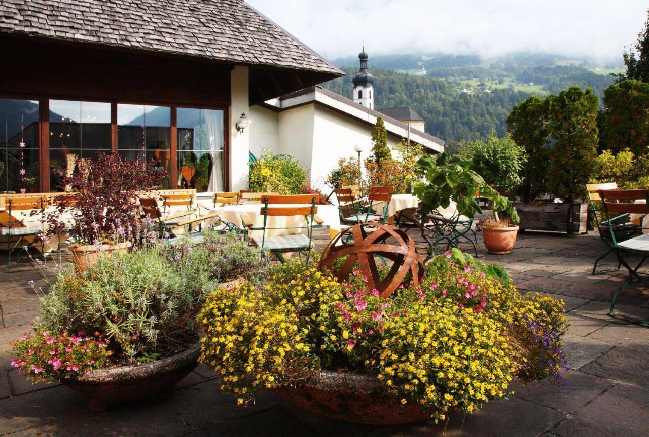 Hotel Cresta Tschagguns - Montafon Schruns Exteriör bild